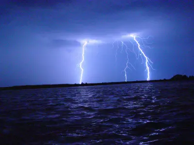 Thunderstorm over Chesapeake Bay - Flickr - 802