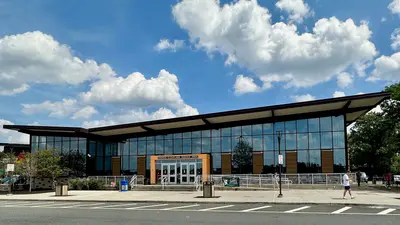 Grover Cleveland Service Area, NJTP, Woodbridge Township, NJ