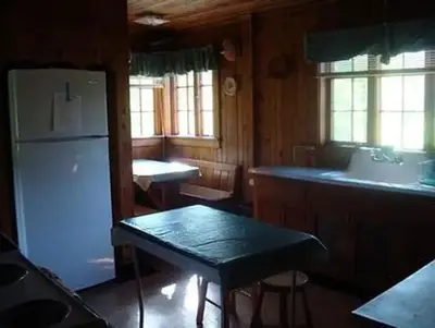 Moose manor