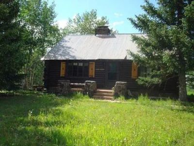 Moose Manor Cabin