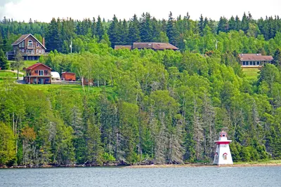 McNeil Beach Lighthouse (35872718046)