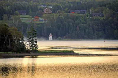 McNeil Beach Lighthouse (2)