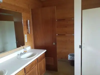 Jack Crew Quarters 20