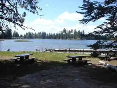 Manzanita Lake