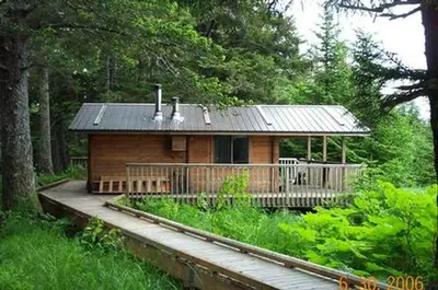 Green island cabin1