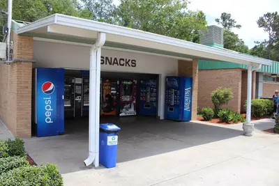Florida I75nb rest area 20161, vending machines