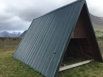 Tanis Mesa  Cabin5