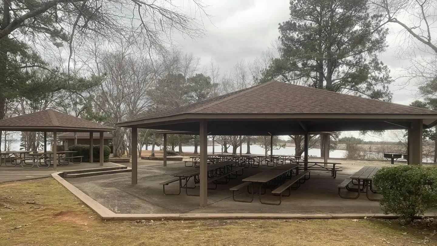 Big Oaks Shelter