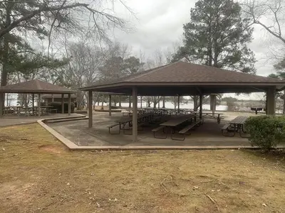 Big Oaks Shelter