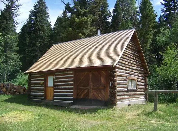 Bear creek bunkhouse7