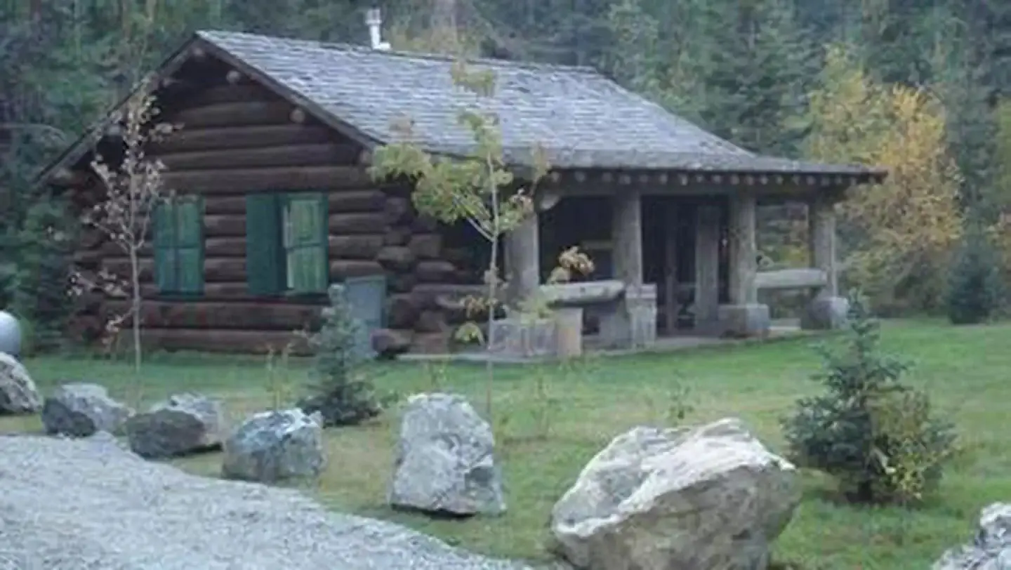 Kelly Forks Cabin