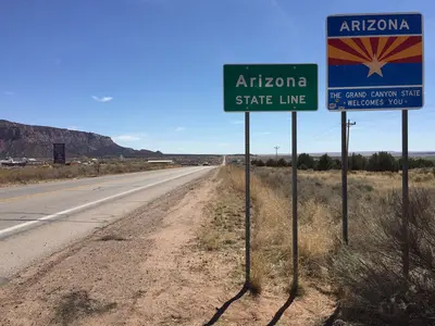 2016-03-20 12 21 31 "Welcome to Arizona" sign at the south end of Utah State Route 59 and the west end of Arizona State Route 389 crossing from Hildale, Washington County, Utah into Colorado City, Mohave County, Arizona