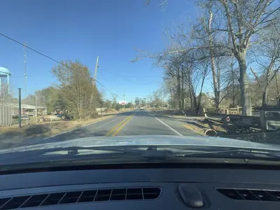 Mapillary (acedagr8) 2026-02-01 20H45M34S085 (1358012209432476 at x6zPbGEJ95WvNuD0Q3V84O with Apple iPhone)