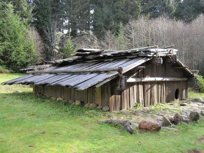 Yurok-Plank-house2
