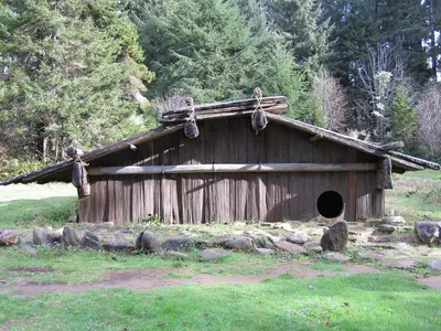 Yurok-Plank-house