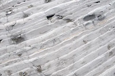 Striations (25124717846)
