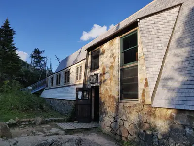 Mizpah Spring Hut
