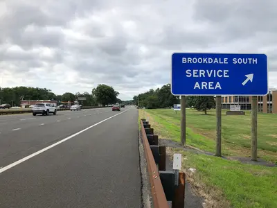 2020-07-16 09 04 27 View south along New Jersey State Route 444 (Garden State Parkway) at the Brookdale South Service Area in Bloomfield Township, Essex County, New Jersey