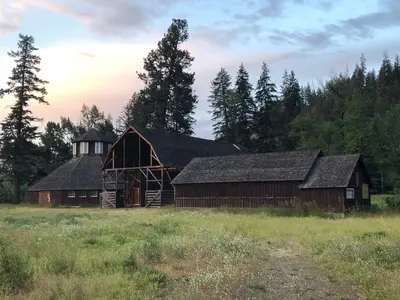 Fintry dairy barn
