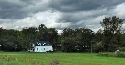 House of the lake - panoramio
