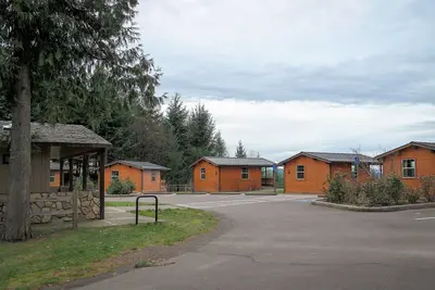 Mountain Dale Cabins at L L Stub Stewart State Park