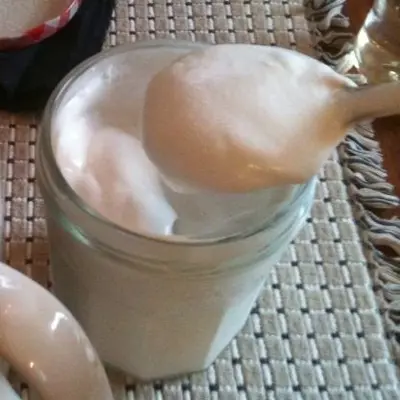 Coconut cream (cropped)