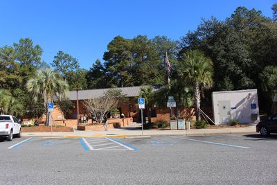 Interstate 10 rest area 30050 buildings