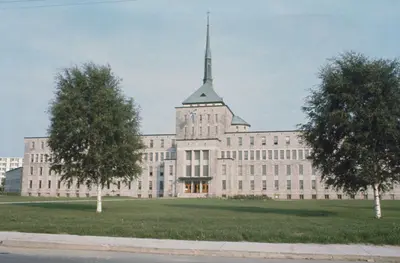 Collège du Sacré Cœur, 475, rue Notre-Dame Est, Victoriaville vue d'ensemble 11-d.na.civile-74-1935