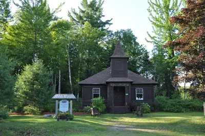 RangeleyME OquossocLogChurch