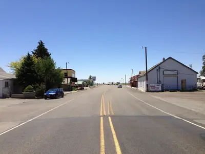 2014-07-06 12 23 20 View south along U.S. Route 95 about 75.4 miles north of the junction with Interstate 80 at the Oregon border in McDermitt, Nevada