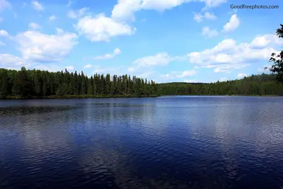 Whale-lake.jpg - panoramio