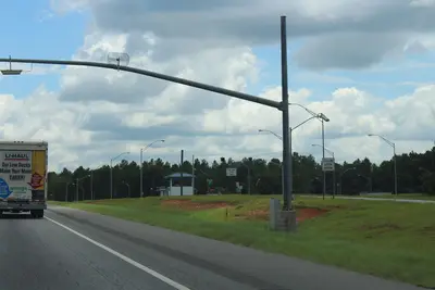 Interstate 75 SB weigh station, Lowndes County, building