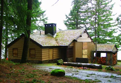 CRH Eagle Creek Overlook shelter