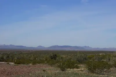 2014, View W, Upper Bouse Wash, Interstate 10, Ranegras Plain, Plomosa Pass, New Water and Plomosa Mountains, Guadalupe Mountain on the Horizon - panoramio
