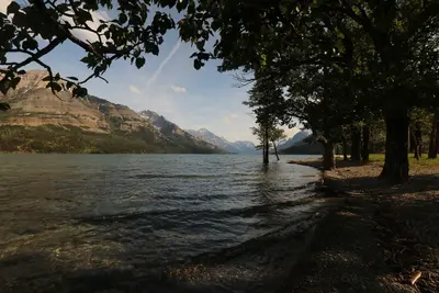 Waterton Lakes Alberta Canada (35318226610)