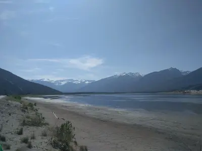 Jasper Lake shore (west)