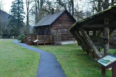 Howard Miller Steelhead Park 01