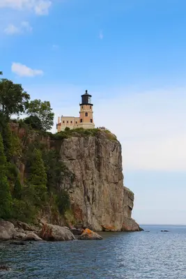 Lighthouse around Lake Superior (29017626723)