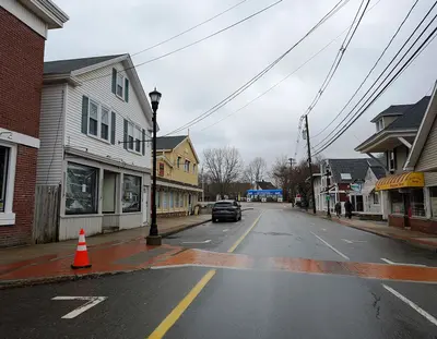 US 1A sb in Cape Neddick, ME (2), April 2025