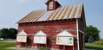 Hawkeye Point barn