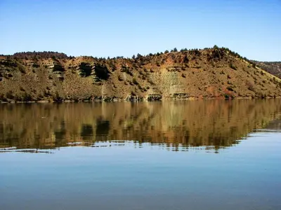 Calm Water and Reflection on Prineville Reservoir (451712417)