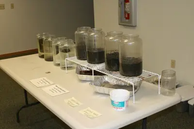 Demonstration of soil health at the training session (8120367514)