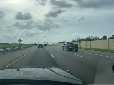 Mapillary 21H51M12S000 Manatee County us (2481386715564384, 8pMU123hgjtGiuolANZmvE) (cubanoboi) 2025-08-02