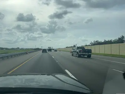 Mapillary 21H51M13S000 Manatee County us (1099897388746200, 8pMU123hgjtGiuolANZmvE) (cubanoboi) 2025-08-02