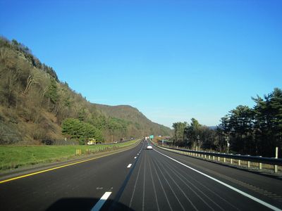 I-84 PA eb, MP 50.8, Nov. 2022