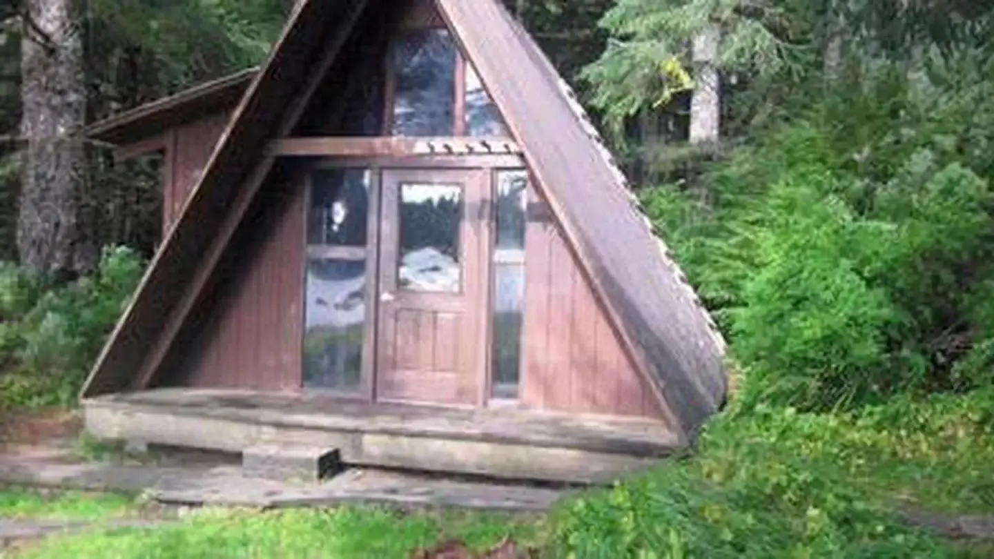 Salt Chuck East Cabin