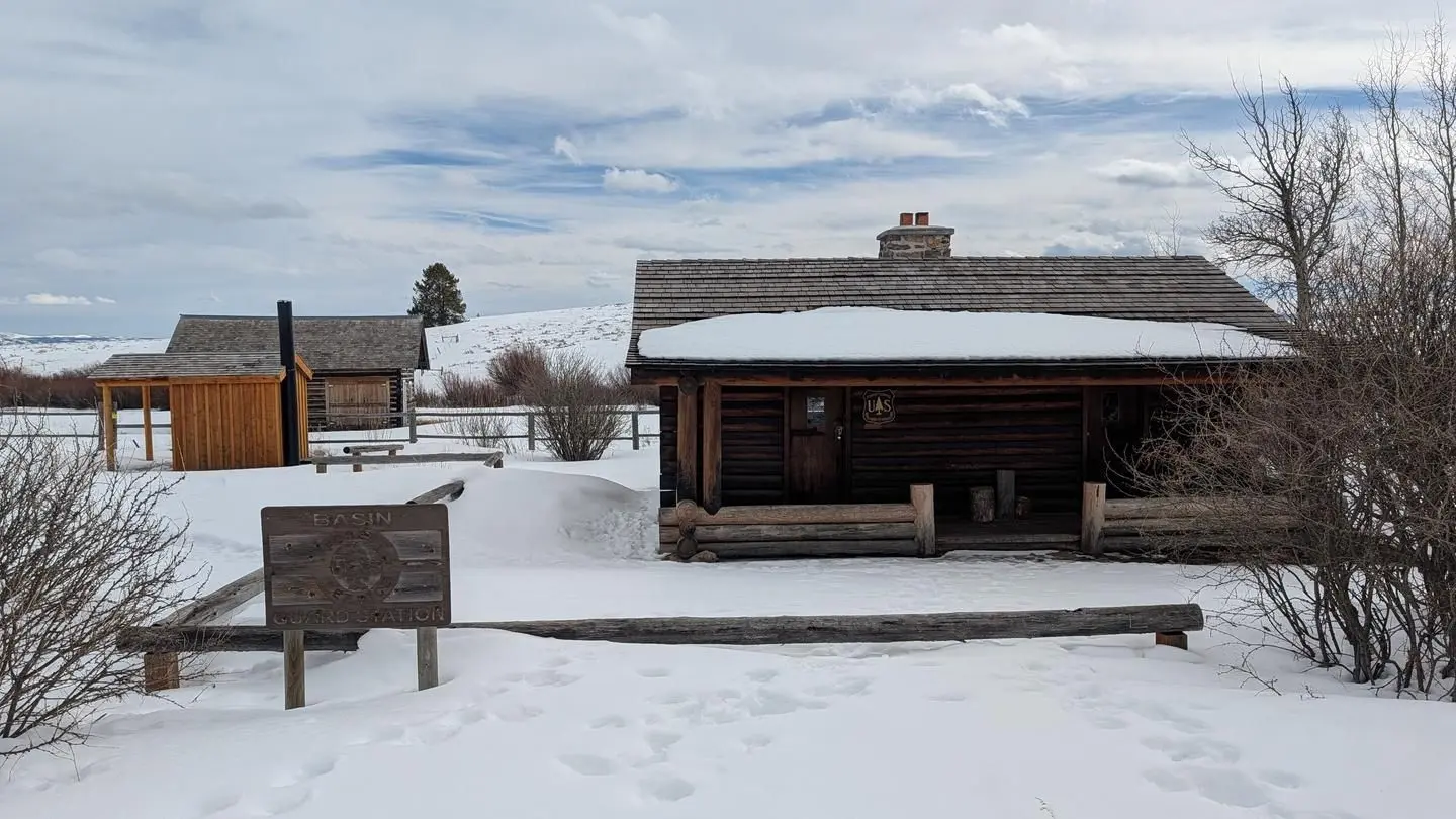 Basin Station Cabin, Winter