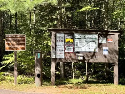Twin Lakes Fee Station