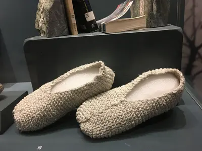 Asbestos slippers, Musee Mineralogique et Minier de Thetford Mines (30474859696)