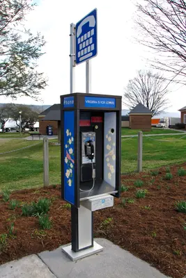 Payphone at New Market rest area -02- (50815414447)